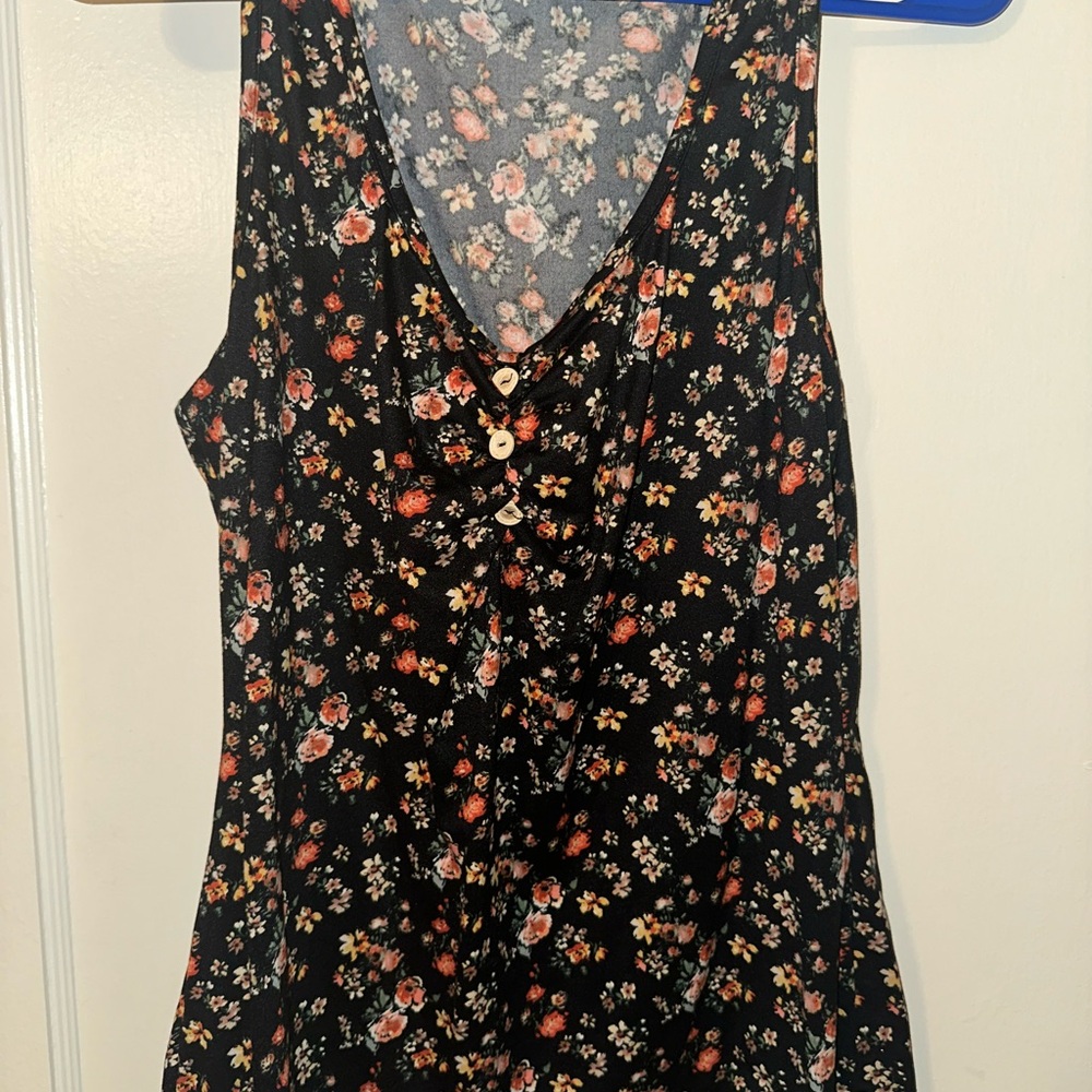 Floral Button-Front Tank Top - Black and Pink